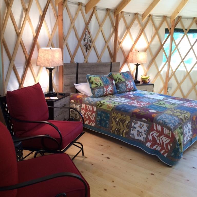 Circle M Camping Resort 16 Ft. Yurt 1 Lancaster Exterior foto